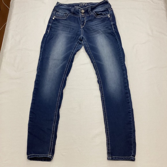 WallFlower Juniors Dark Wash Denim Jeans Embellished Pockets Size 3 - Picture 1 of 8